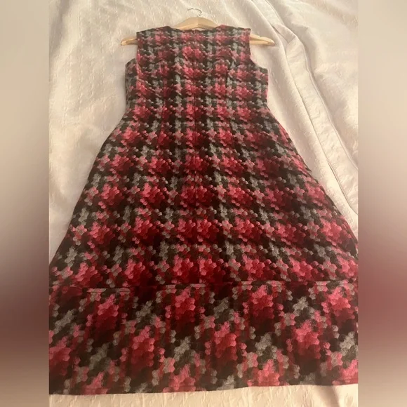 Plaid Jumper. Barbie 2009, by David Dixon US 4P - Picture 3 of 9